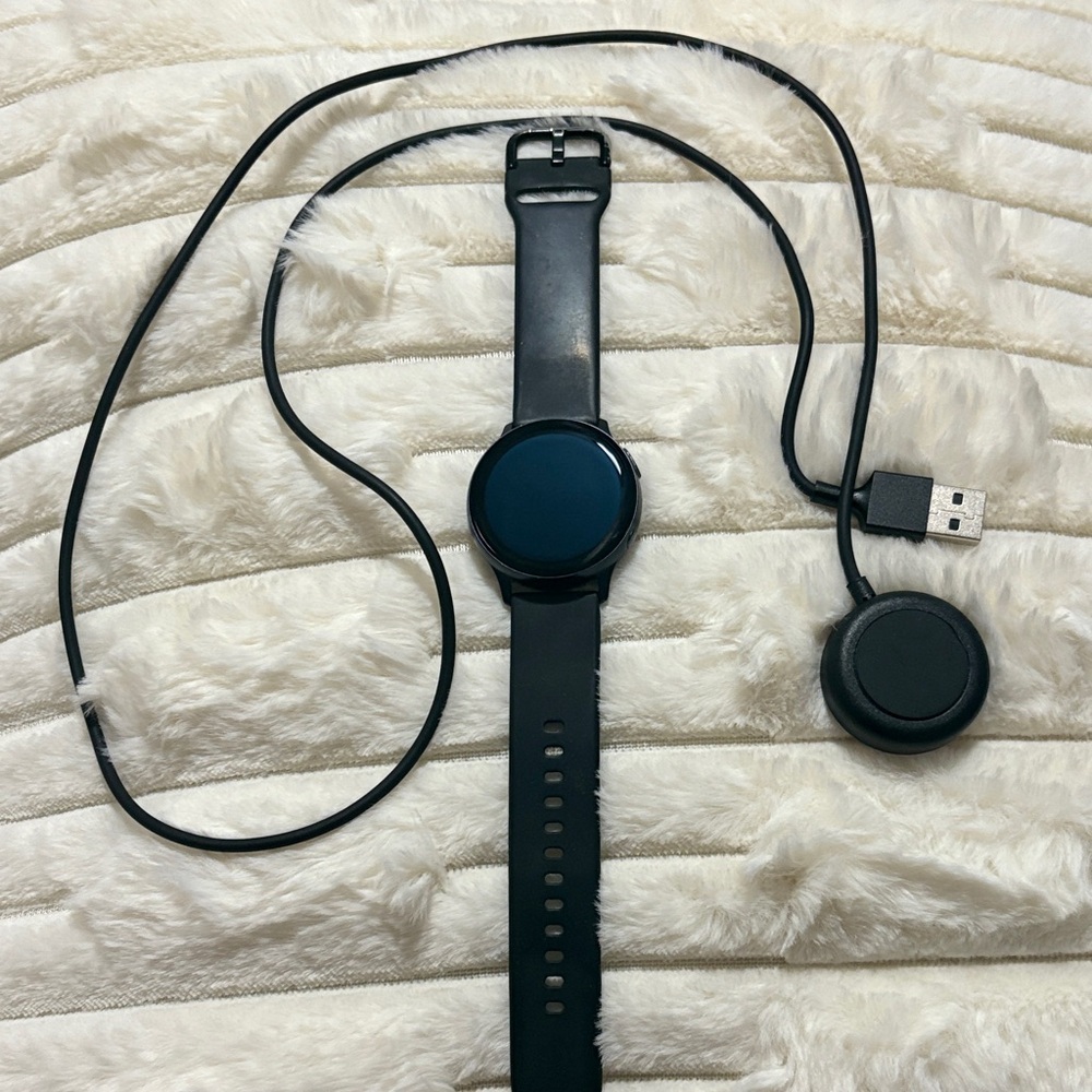 Samsung Black Smartwatch with Charging Cable